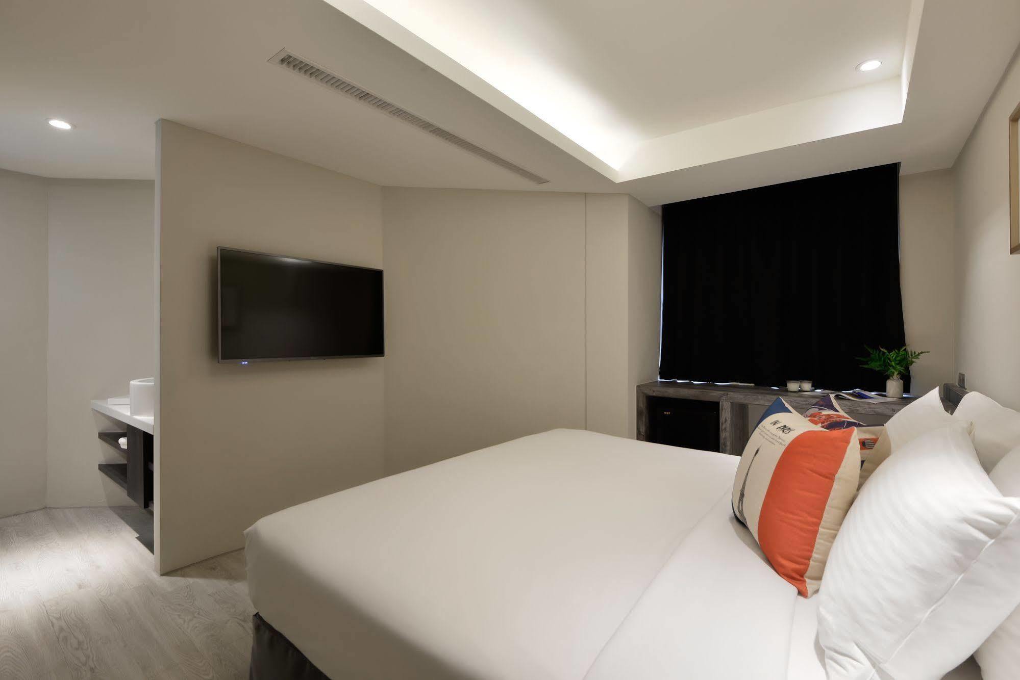 Taichung Amour Hotel מראה חיצוני תמונה